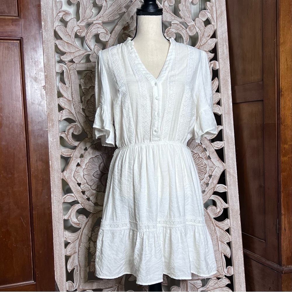 Flying Tomato White Lacy Boho Chic Ruffle Button Front Dress Sz M